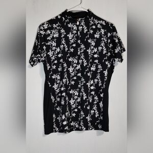 Tail White Label Floral Black and White Short Sleeve Athletic Top (M)
